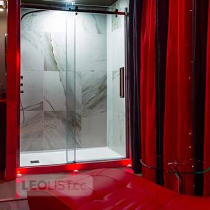 1765039247105731751069345c8fae5c1_KYM 1.jpg